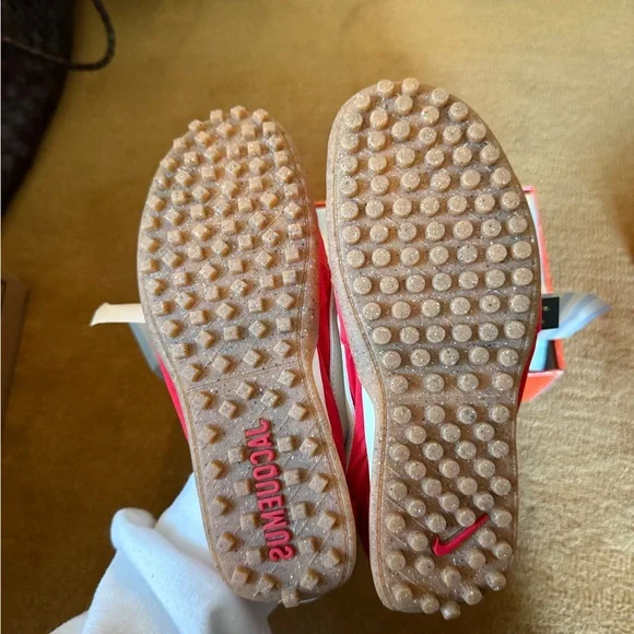 Nike x Jacquemus Moon Shoe - Picture 4 of 8